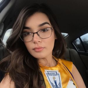 Meet your Posher, Moraima